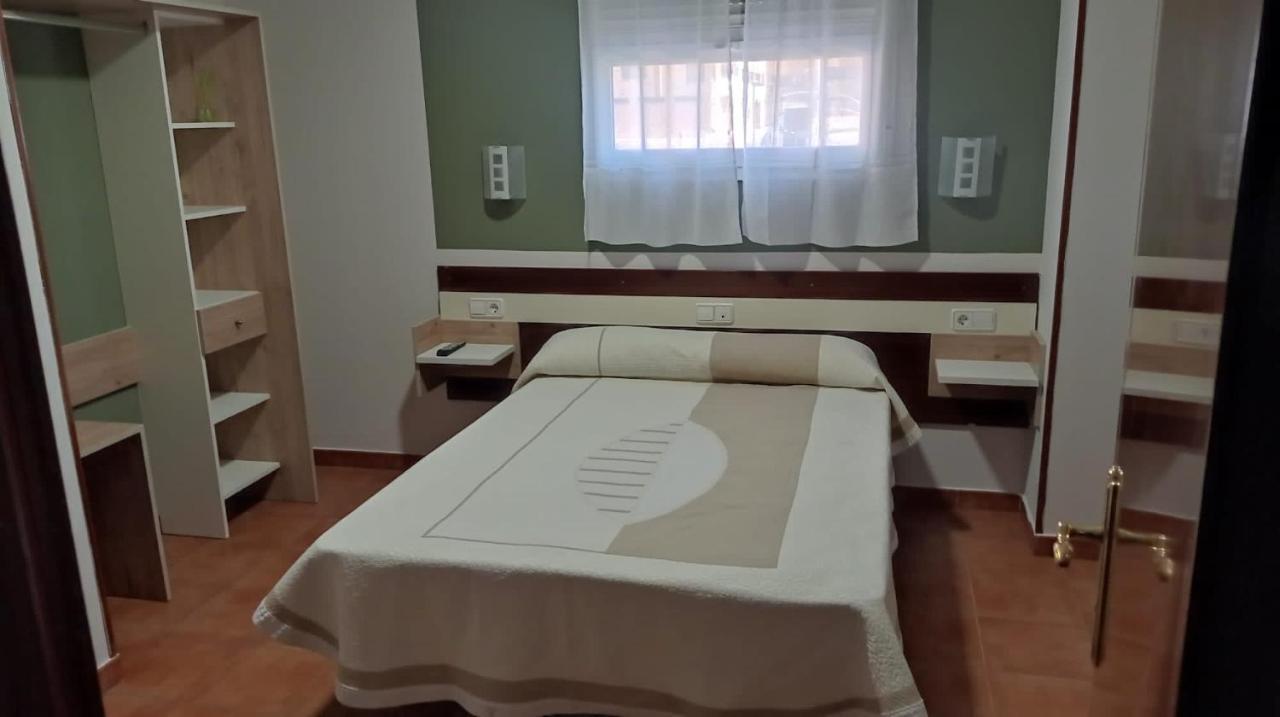 Alojamiento Numancia Pension Burgo Екстериор снимка
